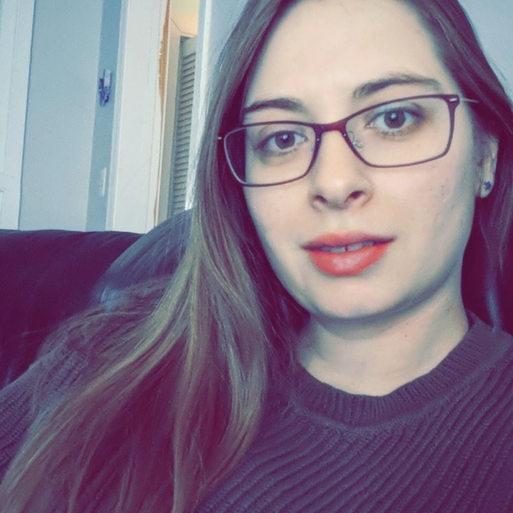 About Renee - Picture 1 of 3